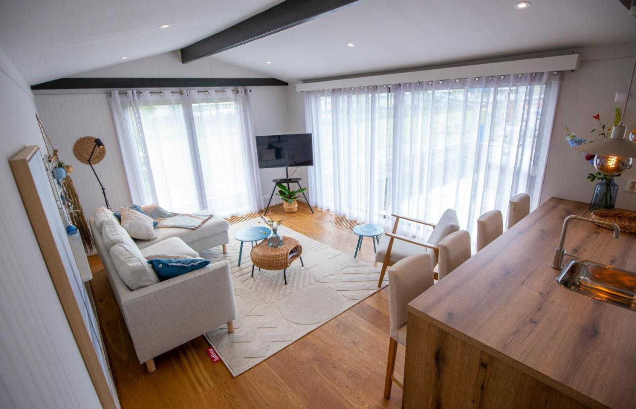 Unieke Woonboot In Harlingen Apartment Bagian luar foto